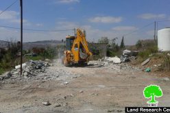 Israel municipality forces Beit Hanina man to self-demolish his residence in Jerusalem