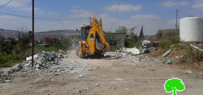 Israel municipality forces Beit Hanina man to self-demolish his residence in Jerusalem