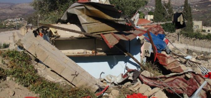 Israeli Occupation Forces demolish structures, impose self-demolition on a barrack in Nablus