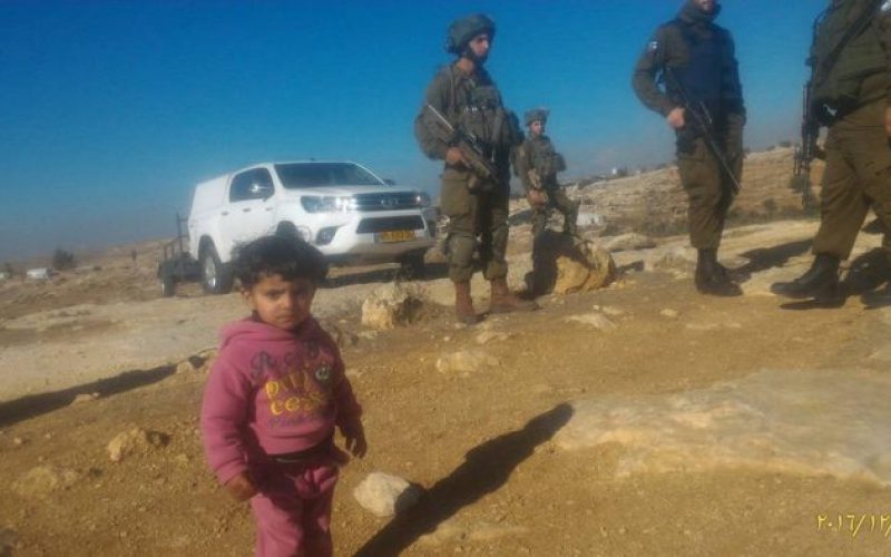 Israeli Occupation Forces confiscate solar panels from the Hebron village of Susiya