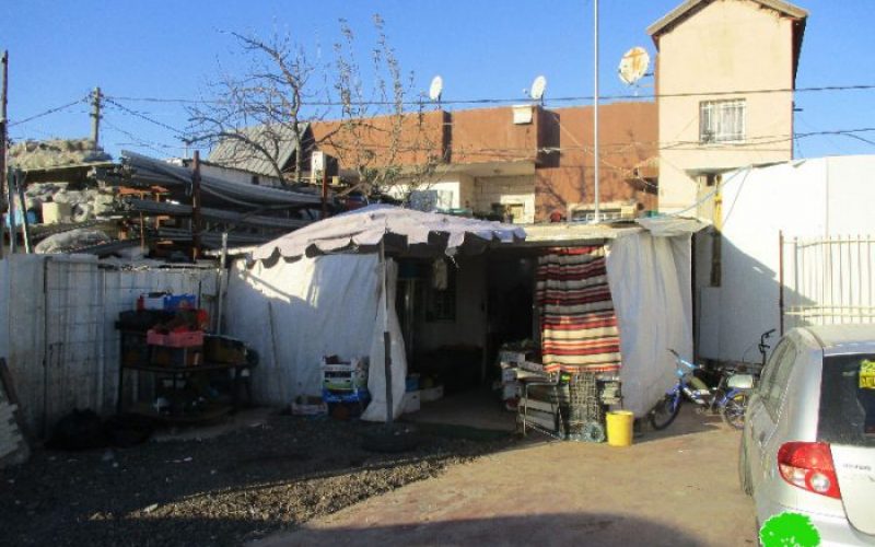 Israeli Occupation Forces demolish commercial facilities and confiscate caravan north Ramallah city