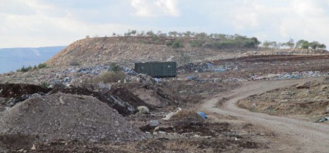 مصادرة سيارة لنقل النفايات في منطقة عينون شرق مدينة طوباس