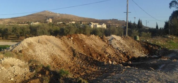 Israeli Occupation Forces seals of a road linking two Nablus villages