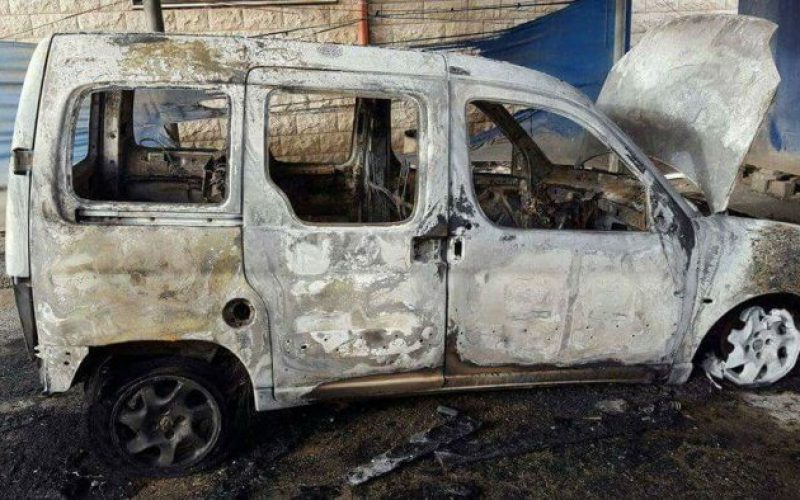 Israeli colonists set a vehicle ablaze in Nablus city
