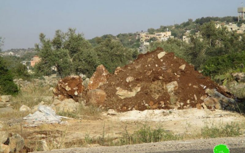 Israeli Occupation Forces close agricultural road west Haris village in Salfit governorate