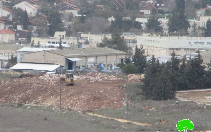 Israeli Occupation Forces seal off the eastern entrance of Silwad town