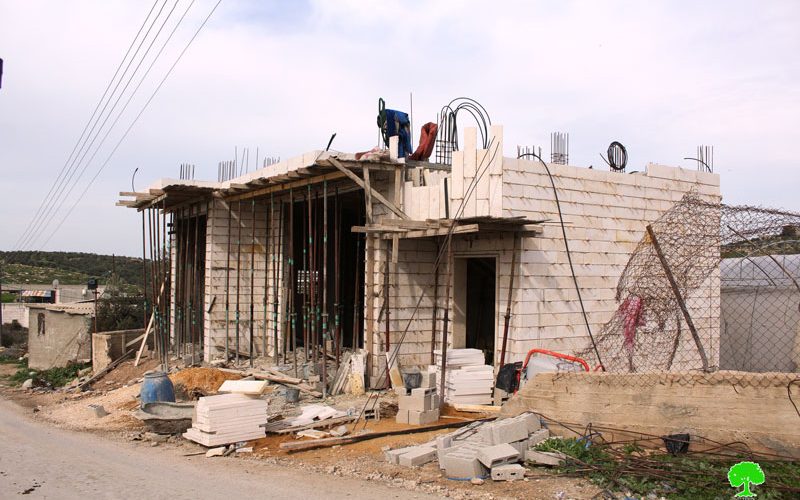 Israel’s Occupation Forces notify residence of demolition in Hebron governorate