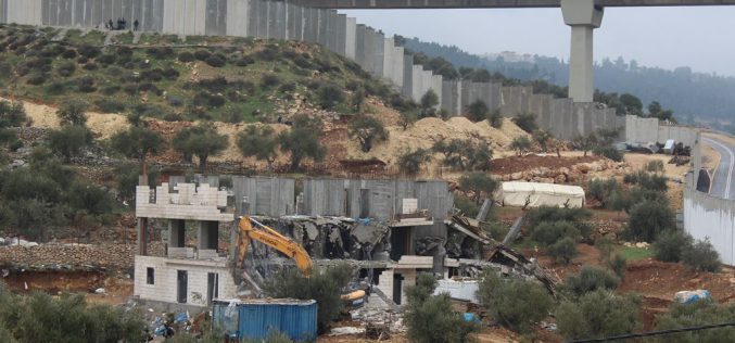 ‘Under the Guise of Unlicensed Construction’, Israel’s Jerusalem Municipality demolished two residential buildings in Bir Onah neighborhood
