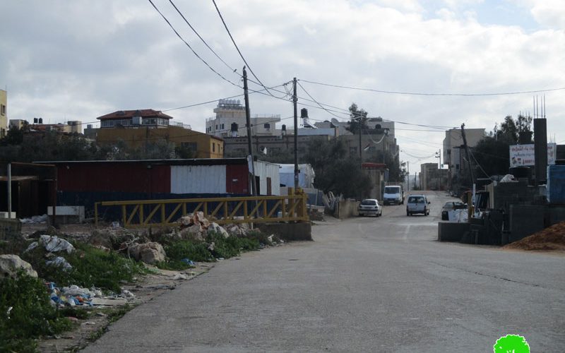 Israeli Occupation Forces set up two military gates at Nablus villages of Saffarin and Shufa