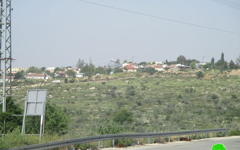 إضافة عدد من الوحدات السكنية المتنقلة  بالقرب من مستعمرة تفوح شمال قرية ياسوف محافظة سلفيت