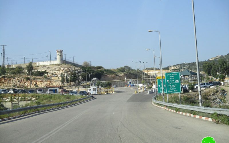 Israeli Occupation Authorities confiscate a number of kiosks in the periphery of Barta’a military Al checkpoints
