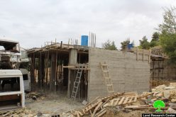 إخطارات بوقف العمل في منزلين ببلدة بيت أمر  محافظة الخليل