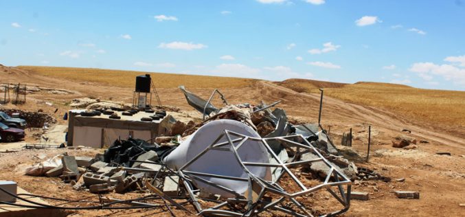 الاحتلال يهدم منشآت سكنية وزراعية في قرية المركز بمسافر يطا محافظة الخليل