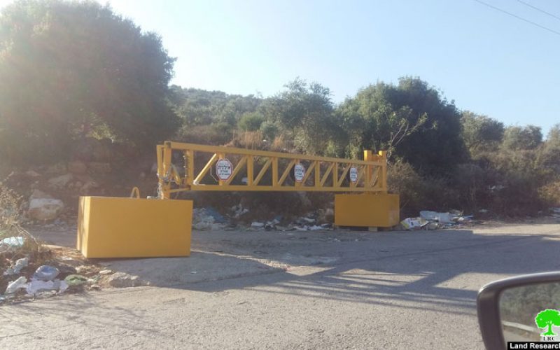 جيش الاحتلال الاسرائيلي ينصب بوابة حديدية جديدة شمال مدينة سلفيت