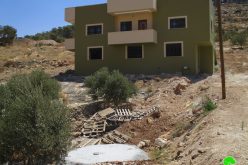 إخطار بوقف البناء لمنزل سكني وبركة مائية في قرية جلبون / محافظة جنين