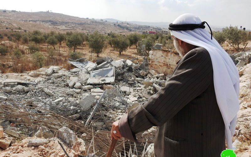 Demolition of a home and a cistern in Khalet Al Mayeh  Hebron