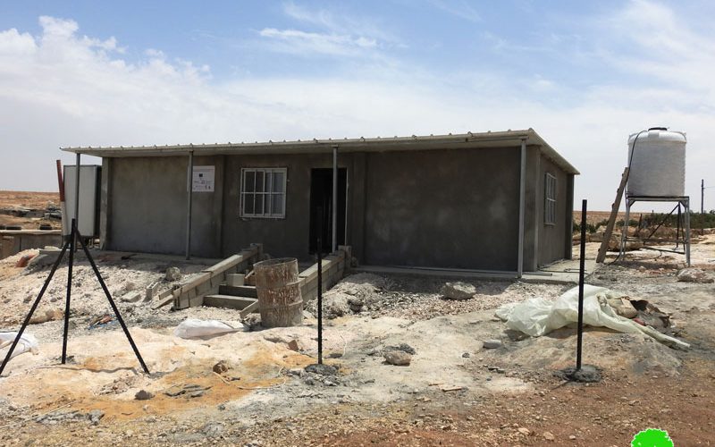 إخطارات بوقف العمل في مساكن وعيادة صحية في شعب البطم شرق يطا محافظة الخليل