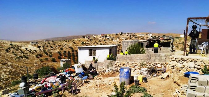 IOF demolish a residence in Khallet Ad-Dabe’a – Masafer Yatta / Hebron governorate