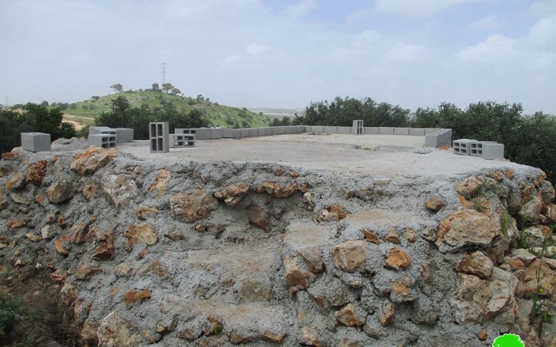 إخطارات بوقف البناء تطال آبار لجمع المياه في بلدة الزاوية / محافظة سلفيت