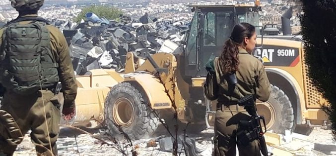 The Israeli Occupation Demolishes a Facility in Fuqeiqis Village / West Hebron