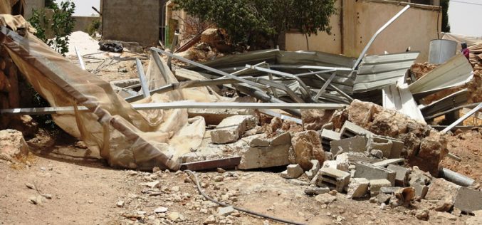 The Israeli Occupation Demolished an Agricultural Facility in Khirbet Ghuwein / Hebron