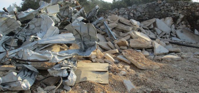 Israeli Troops Demolish a Barracks in Qaffin Village/ Tulkarim Governorate