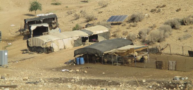 إخطارات بوقف البناء لمساكن  وخيام زراعية  في خربة حمصة الفوقا / محافظة طوباس