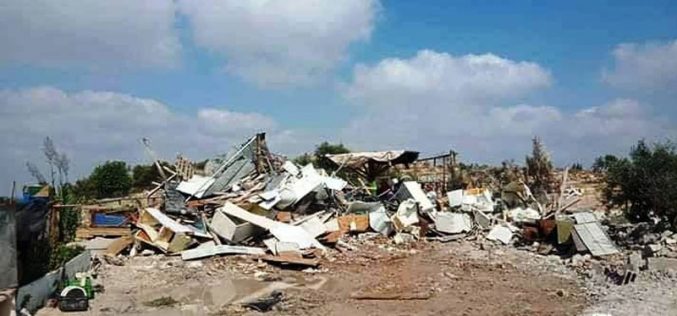 الاحتلال يهدم غرفة زراعية في” خربة سلامة” شرق بلدة ترقوميا بمحافظة الخليل
