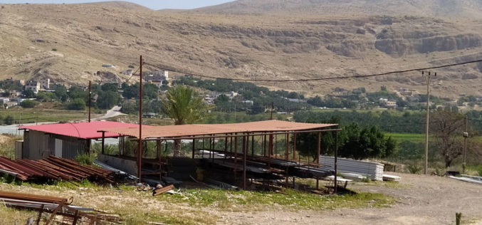 إخطار إزالة بركس صناعي في قرية الجفتلك / محافظة أريحا