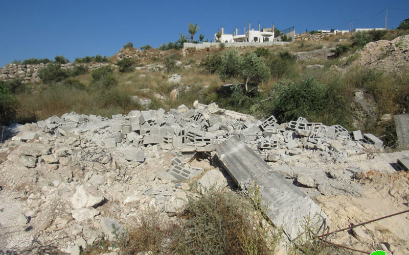 The Civil Administration demolishes a house and notifies another in Beit Sira / Ramallah