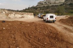 إخطار بئر لعائلة أبو غليون بوقف العمل والبناء في بلدة الخضر/ محافظة بيت لحم