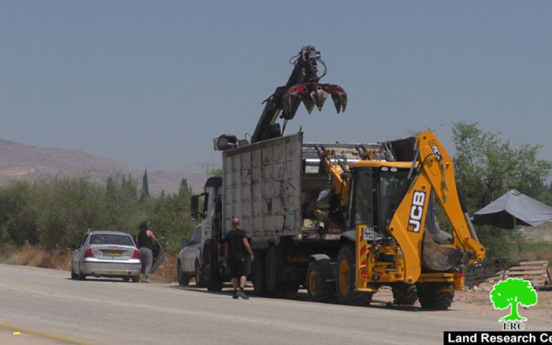 Demolition and confiscation of vegetable stalls in the northern Ghur Valley / Tubas Governorate