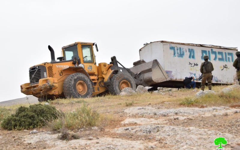 الاحتلال يصادر منشآت زراعية في واد الرخيم جنوب يطا بمحافظة الخليل
