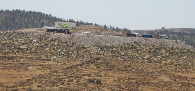 Israeli Illegal Colonists Build a New Outpost on Zanuta village lands / South Hebron