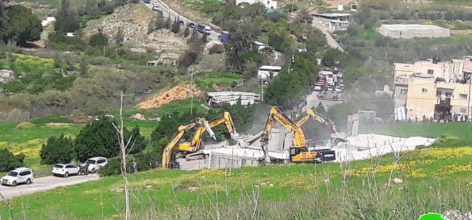 الاحتلال يهدم منزلين في قرية عين شبلي بمحافظة نابلس