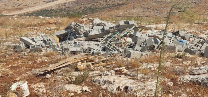 Demolishing an Agricultural Room West Deir Ballout / Salfit Governorate