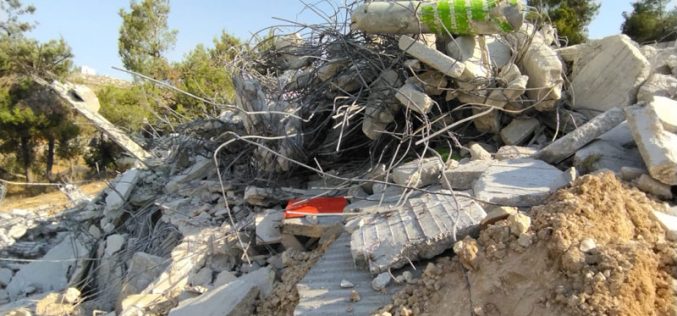 The Israeli Occupation Targets Three houses in Sa’ir /North Hebron