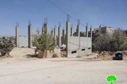 إخطارات بوقف العمل والبناء في منازل ومسجد بقرية روجيب في محافظة نابلس