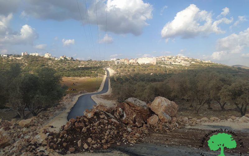 الاحتلال الإسرائيلي يخطر بهدم طريق رئيسية في بلدة يعبد / محافظة جنين