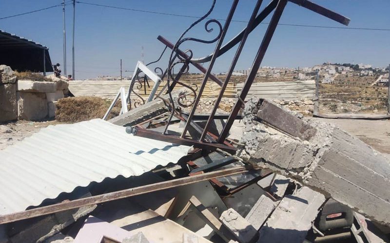 الاحتلال يهدم منشآت زراعية في خلة العيدة جنوب الخليل