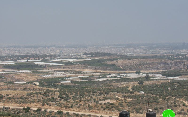 The Occupation Closed the Gate in the Annexation and Expansion Wall north Habla / Qalqilya Governorate