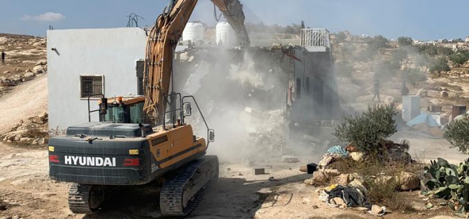 The occupation demolishes a house in Al-Jawaya, east of Yatta, in Hebron Governorate