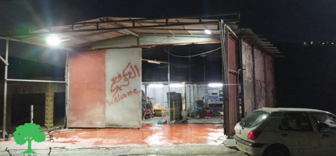 Demolishing a Shack for ‘Uwais family in Al-Lubban Ash-Sharqiya / Nablus governorate