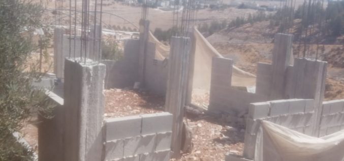 سلطات الاحتلال تهدم منزلاً قيد الإنشاء في بلدة جناتا / محافظة بيت لحم