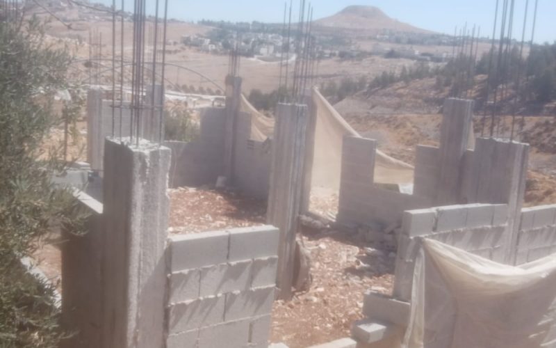 سلطات الاحتلال تهدم منزلاً قيد الإنشاء في بلدة جناتا / محافظة بيت لحم