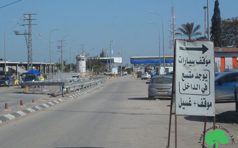 هدم ومصادرة بسطات لبيع المواد الغذائية والبضائع في قرية الجلمة / محافظة جنين
