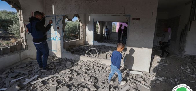 بذريعة الأمن … الاحتلال يدمر منزل عائلة جرادات في قرية سيلة الحارثية / محافظة جنين