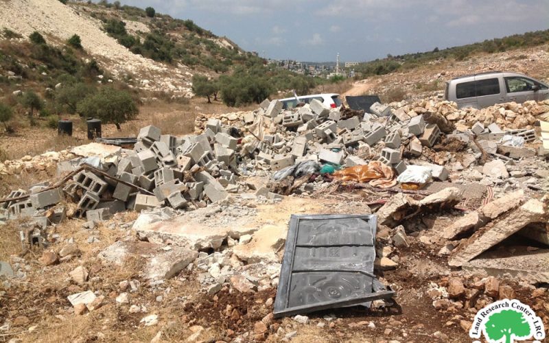 Demolishing a Residence in Khirbet Al-Faraseen / Jenin Governorate