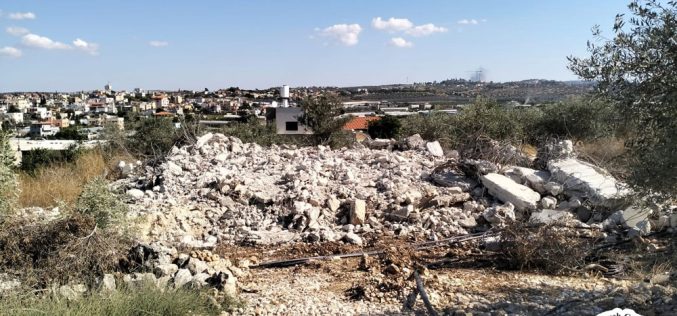 الاحتلال الإسرائيلي يهدم مسكناً قيد الإنشاء لعائلة سعيد في قرية عزون عتمة / محافظة قلقيلية