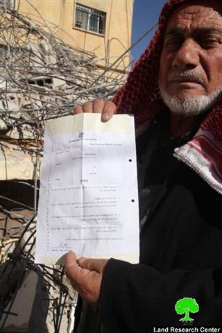 The Israeli Municipality in the Occupied City Demolish a Residence in Sur Baher